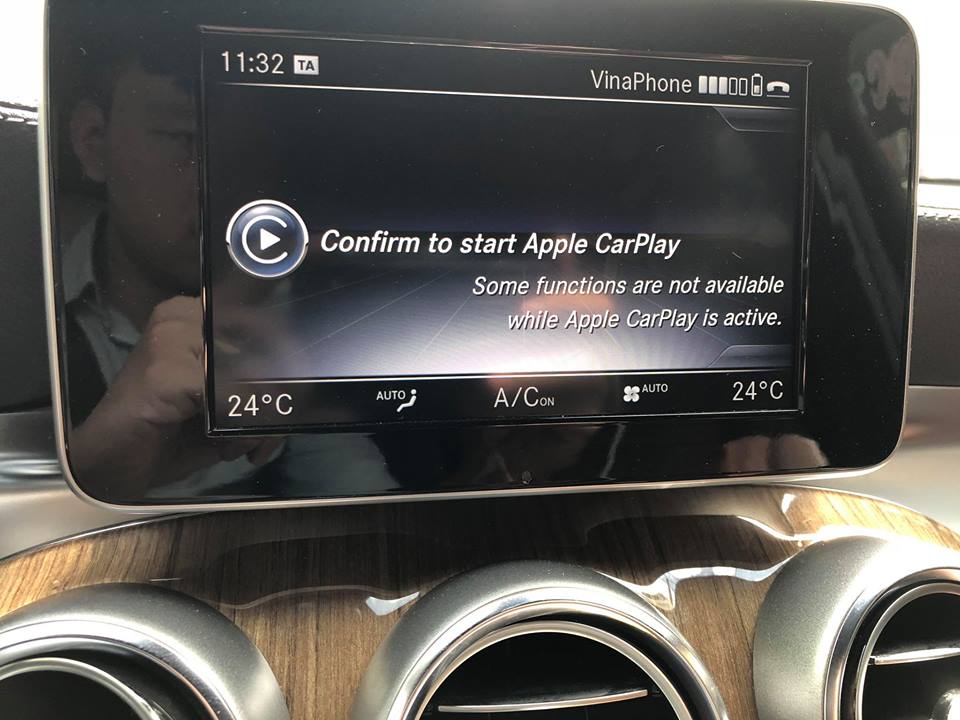Mercedes apple carplay